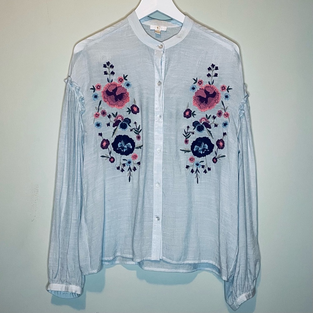 Charming Charlie Light Blue Button Down Shirt w/Pink Floral Embroidery / Size M